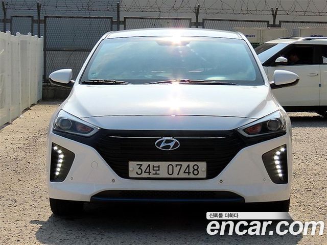 Hyundai Ioniq Q — пробег 136 115 км — фото 1 из 5
