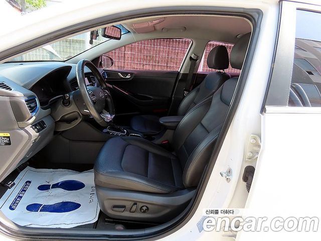 Hyundai Ioniq Q — пробег 136 115 км — фото 5 из 5
