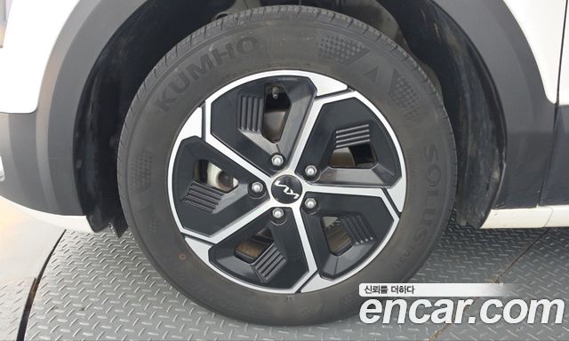 Kia Niro Prestige — пробег 121 878 км — фото 5 из 5