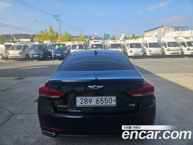 Hyundai Genesis из Кореи Encar
