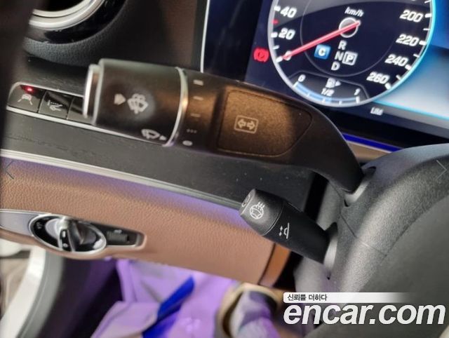 Mercedes-Benz E-Class E300 4MATIC Avnatgarde — пробег 17 860 км — фото 5 из 5