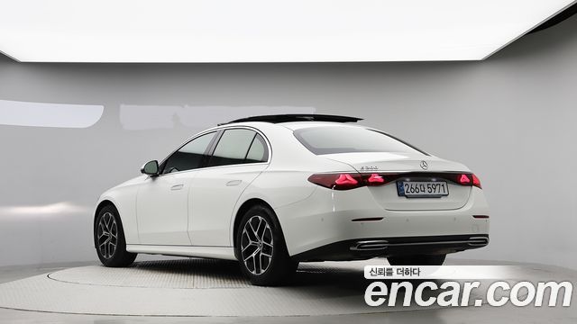 Mercedes-Benz E-Class из Кореи Encar