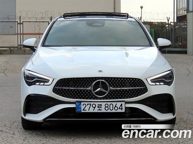 Mercedes-Benz CLA-Class CLA250 4MATIC — пробег 2 102 км — фото 1 из 5