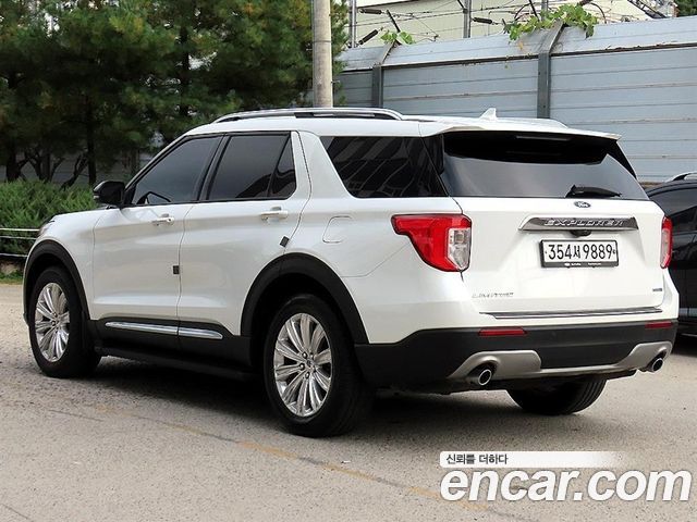 Ford Explorer 2.3 LimIted 4WD — пробег 47 557 км — фото 3 из 5