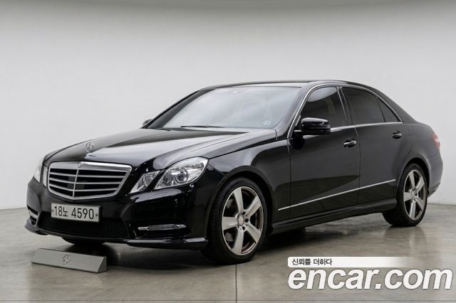 Mercedes-Benz E-Class E300 Avantgarde Sports Package — пробег 204 000 км — фото 1 из 5