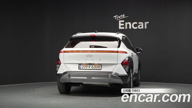 Hyundai Kona Premium — пробег 77 640 км — фото 4 из 5