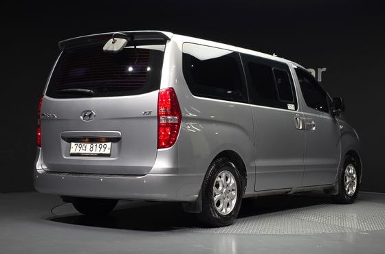 Hyundai Starex 12-Seater Wagon CVX Luxury — пробег 85 236 км — фото 2 из 5