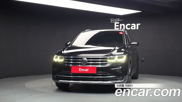 Volkswagen Tiguan 2.0 TDI Premium — пробег 100 264 км — фото 3 из 5