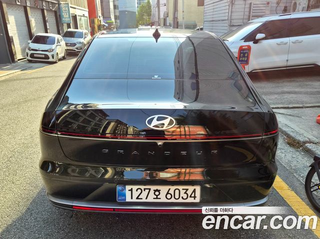 Hyundai Grandeur 2.5 Gasoline  2WD Premium — пробег 2 300 км — фото 4 из 5