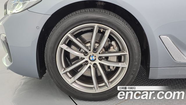 BMW 5-Series 530i xDrive Luxury Plus — пробег 87 191 км — фото 5 из 5