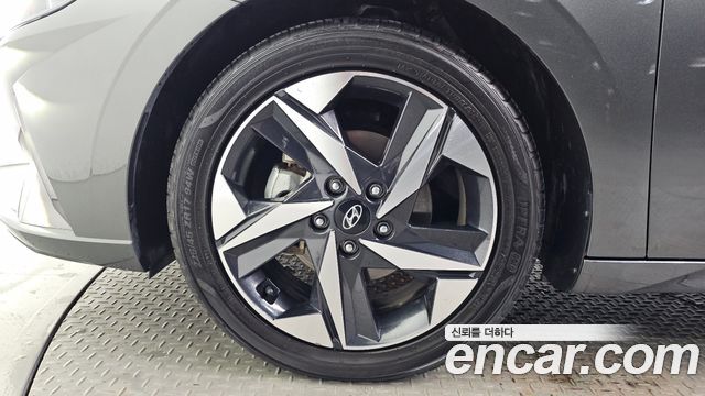 Hyundai AVANTE Inspiration — пробег 75 395 км — фото 5 из 5