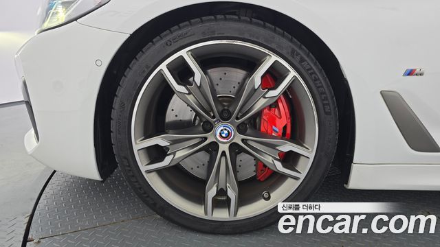 BMW 5-Series M550i xDrive — пробег 39 721 км — фото 5 из 5