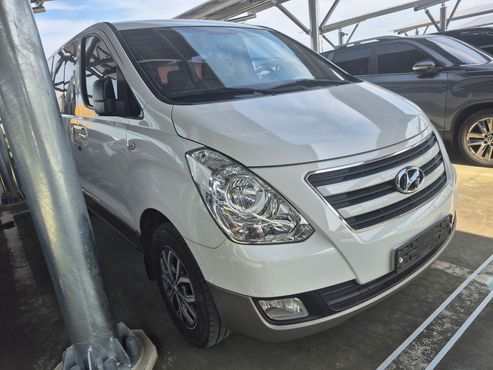 Hyundai Starex 4WD 11-Seater Wagon Modern Special — пробег 130 000 км — фото 1 из 5