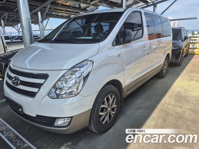 Hyundai Starex 4WD 11-Seater Wagon Modern Special — пробег 130 000 км — фото 2 из 5