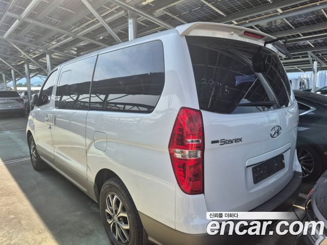Hyundai Starex 4WD 11-Seater Wagon Modern Special — пробег 130 000 км — фото 5 из 5