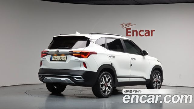 Kia Seltos из Кореи Encar