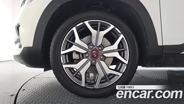 Kia Seltos из Кореи Encar
