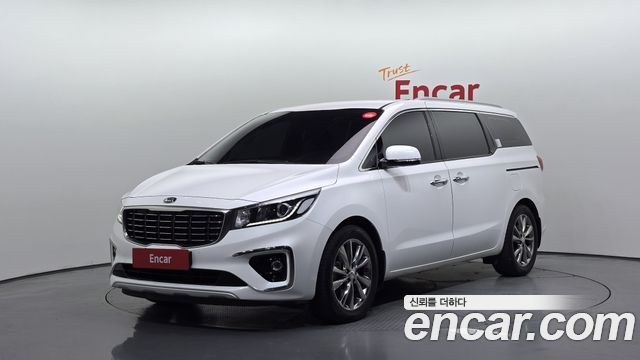Kia Carnival Gasoline 9-Seater Prestige — пробег 73 480 км — фото 1 из 5