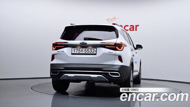 Kia Seltos из Кореи Encar