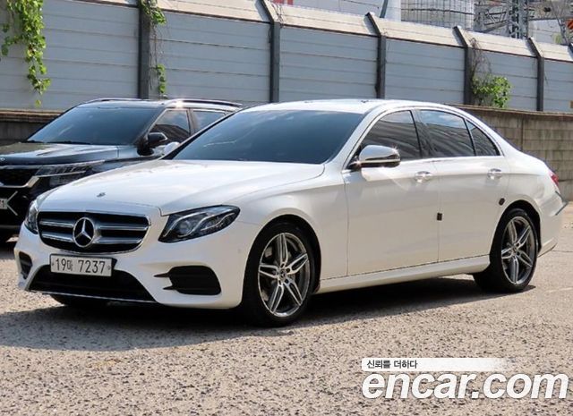 Mercedes-Benz E-Class E300 AMG Line — пробег 126 701 км — фото 2 из 3