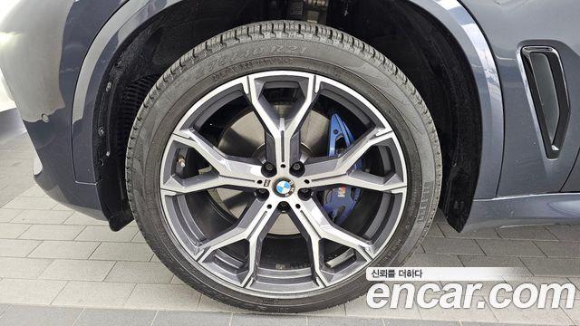 BMW X5 xDrive 40i M Sport — пробег 106 951 км — фото 5 из 5