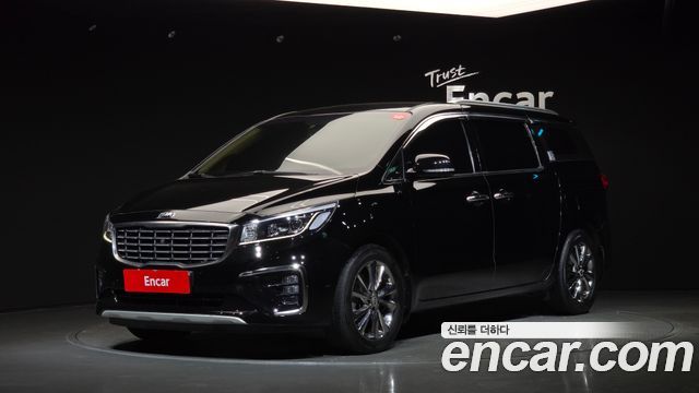 Kia Carnival 9-Seater Noblesse Special — пробег 95 589 км — фото 1 из 5