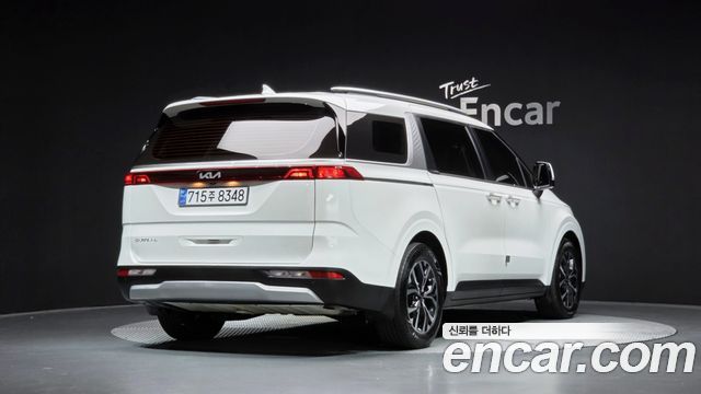 Kia Carnival Diesel 11-Seater Prestige — пробег 47 737 км — фото 2 из 5