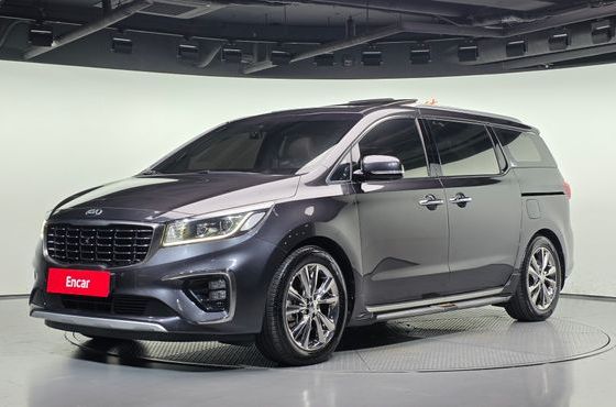 Kia Carnival 9-Seater Noblesse Special — пробег 132 991 км — фото 1 из 5