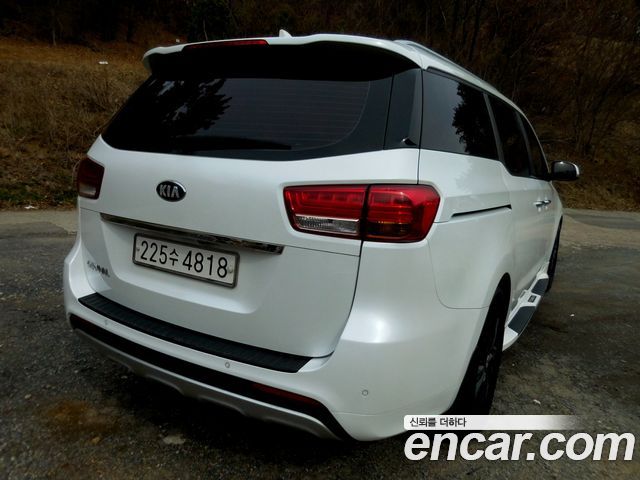 Kia Carnival 9-seater Prestige — пробег 180 952 км — фото 5 из 5