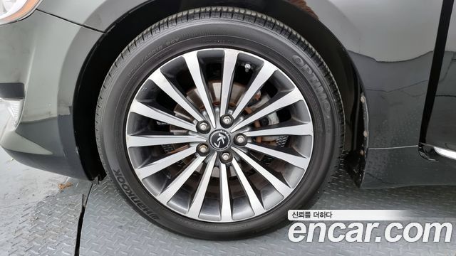 Kia K7 из Кореи Encar
