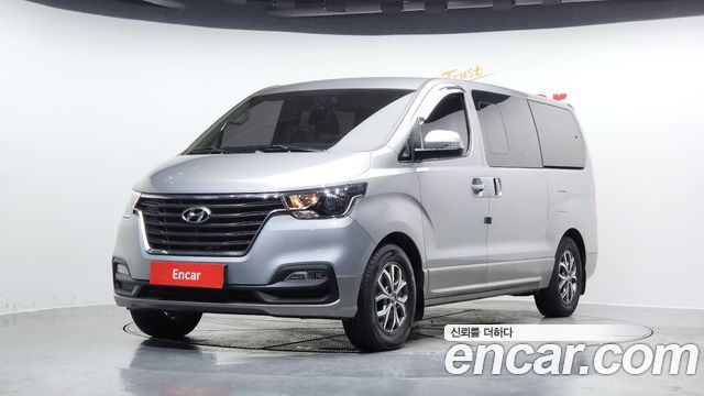 Hyundai Starex Urban 9-Seater Premium Spicial — пробег 69 571 км — фото 1 из 5