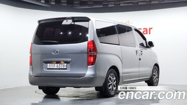 Hyundai Starex Urban 9-Seater Premium Spicial — пробег 69 571 км — фото 2 из 5