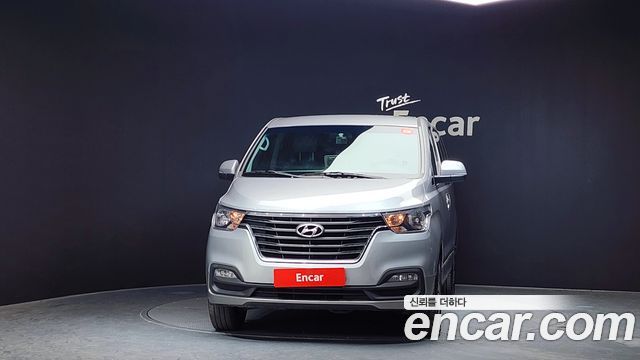 Hyundai Starex 4WD Urban 9-Seater Premium Special — пробег 181 369 км — фото 3 из 5