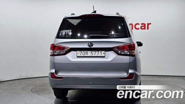 Ssangyong KORANDO 4WD LT 11-seater — пробег 228 082 км — фото 4 из 5