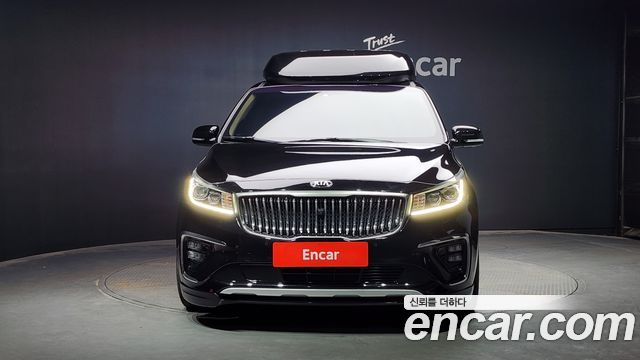 Kia Carnival Gasoline 7-Seater Hi-Limousine President — пробег 60 913 км — фото 3 из 5