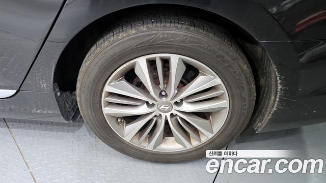 Hyundai Grandeur из Кореи Encar