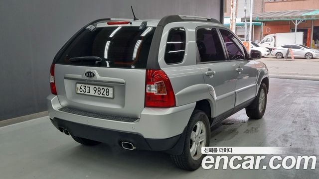 Kia Sportage Gasoline 2WD TLX Deluxe — пробег 188 376 км — фото 2 из 5