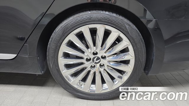 Hyundai Equus из Кореи Encar