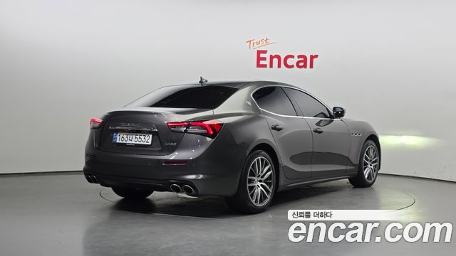 Maserati Ghibli из Кореи Encar