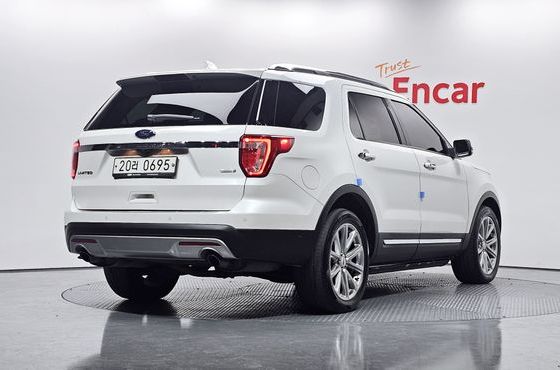 Ford Explorer 2.3 Limited 4WD 5th — пробег 78 096 км — фото 2 из 5