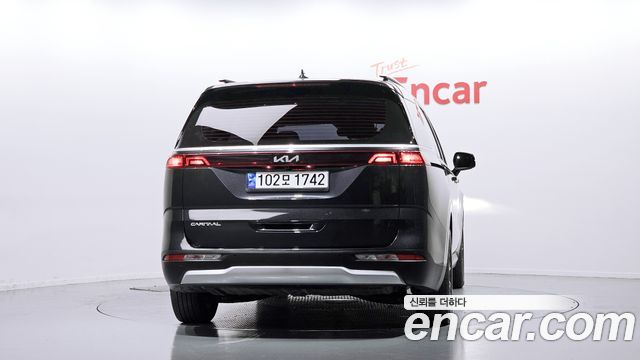 Kia Carnival 9-Seater Prestige — пробег 28 006 км — фото 4 из 5