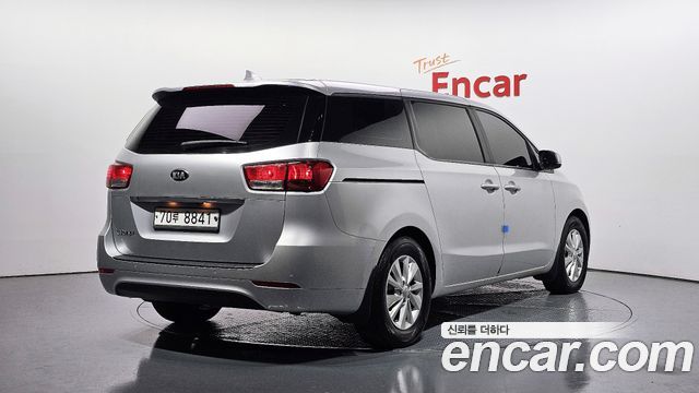 Kia Carnival из Кореи Encar