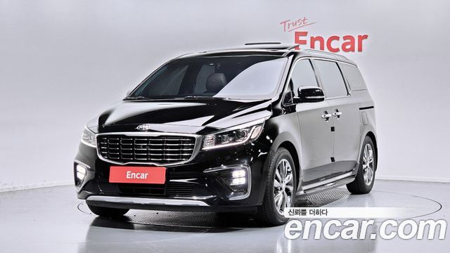 Kia Carnival 9-Seater Noblesse Special — пробег 249 910 км — фото 1 из 5