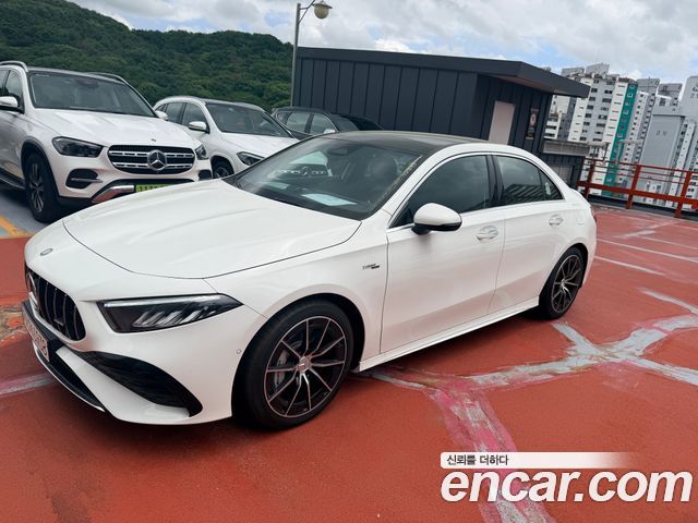 Mercedes-Benz A-Class AMG A35 S AMG 4MATIC Sedan — пробег 33 км — фото 1 из 4