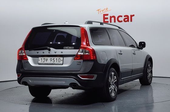 Volvo XC70 D5 3rd — пробег 333 391 км — фото 2 из 5