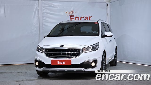 Kia Carnival 9-seater Luxury — пробег 197 572 км — фото 3 из 5