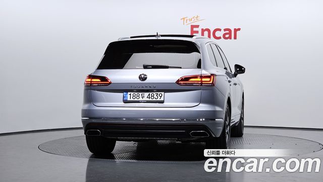 Volkswagen Touareg из Кореи Encar