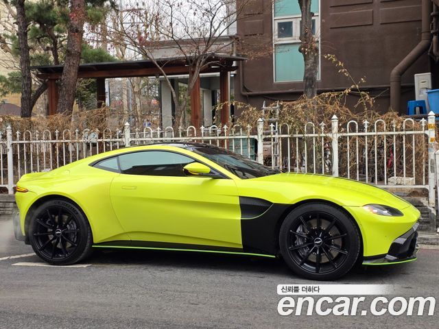 Astonmartin Vantage 4.0 V8 Coupe — пробег 73 000 км — фото 3 из 5