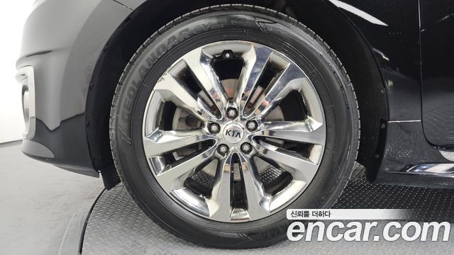 Kia Carnival 9-seater Prestige — пробег 103 335 км — фото 5 из 5