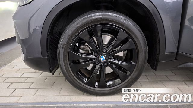 BMW X1 xDrive 20i Advantage — пробег 49 822 км — фото 5 из 5